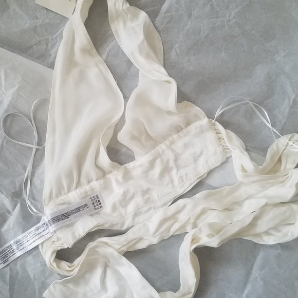 NWT SATIN EFFECT CROP HALTER OPEN BACK TOP CREAM WHITE - Picture 6 of 7